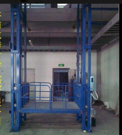 導(dǎo)軌升降作業(yè)平臺(tái) 導(dǎo)軌升降作業(yè)平臺(tái)